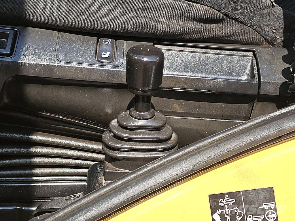 Mercedes-Benz ACTROS 2643 شاحنات قلابة