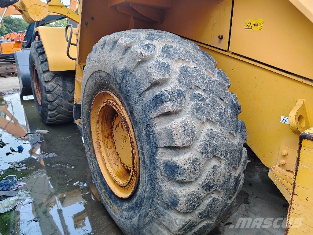 Volvo L 120 G Kolesni nakladalci