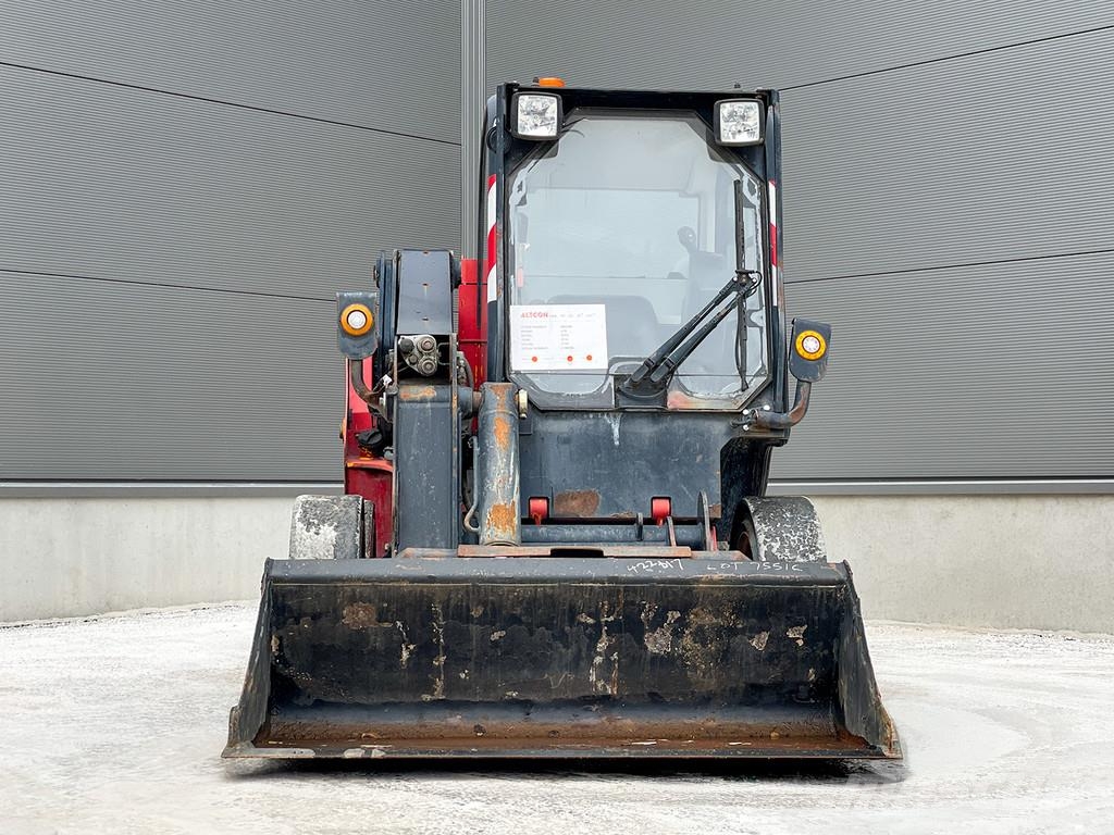 JCB R260 Juontokoneet