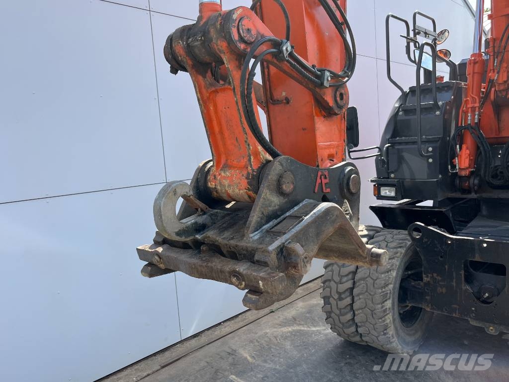 Hitachi ZX140W-6 - Blade / Triple Boom / Auto Greasing Wielgraafmachines