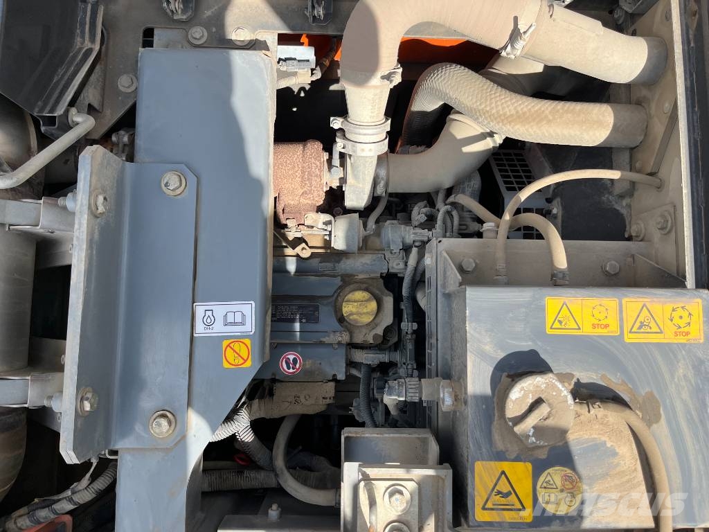 Hitachi ZX140W-6 - Blade / Triple Boom / Auto Greasing Wielgraafmachines