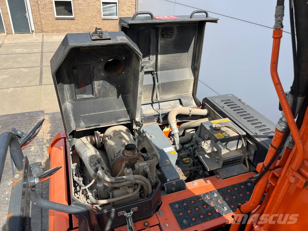 Hitachi ZX140W-6 - Blade / Triple Boom / Auto Greasing Wielgraafmachines