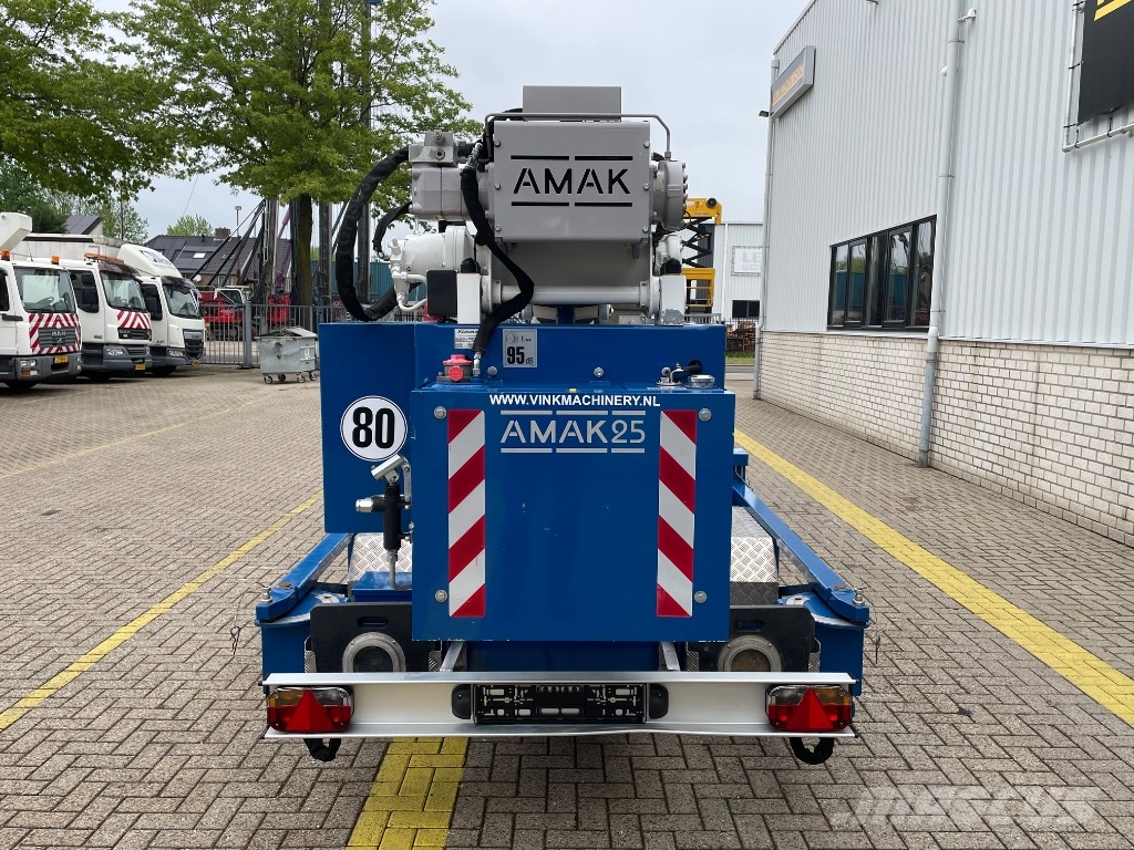 Amak 25 A/T 크레인