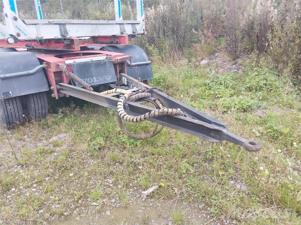 Närko puuperävaunu Tømmerhengere
