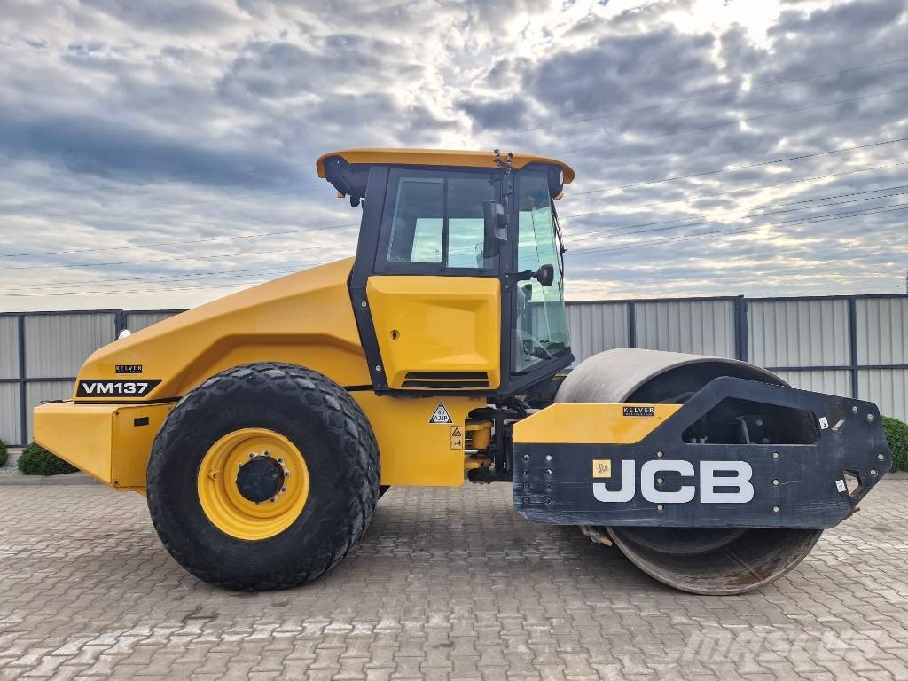 JCB Vibromax Vibromax VM 137 D * 2015r. * soil roller * Single drum rollers