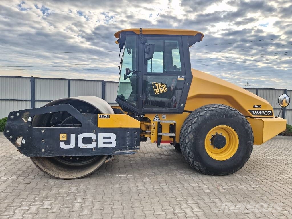 JCB Vibromax Vibromax VM 137 D * 2015r. * soil roller * Single drum rollers