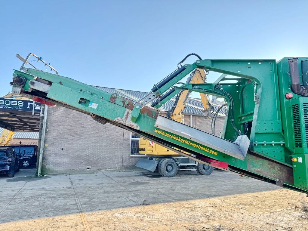McCloskey J45 JAW Crusher / CE Certified 移动式破碎机