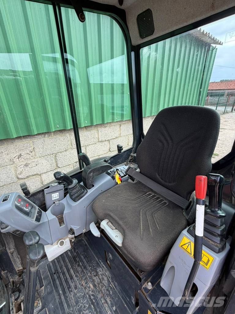 Kubota U 27-4 Minigravemaskiner