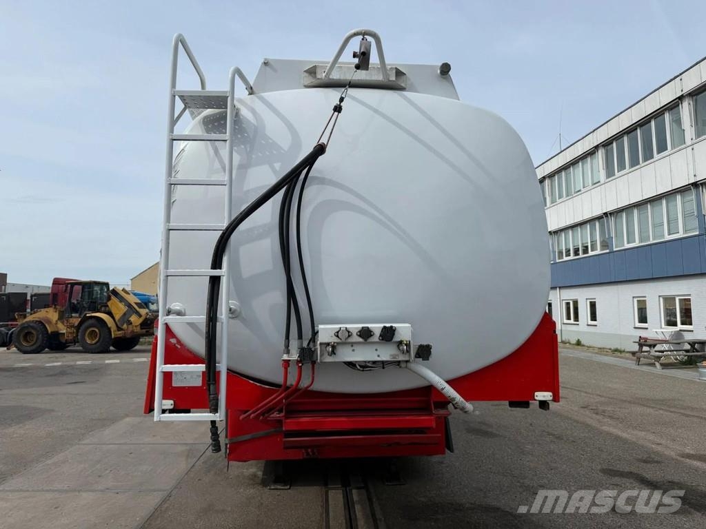 LAG L022 2 AS TANK MET SCHADE - 37500 LITER + SLANG & Tankopleggers