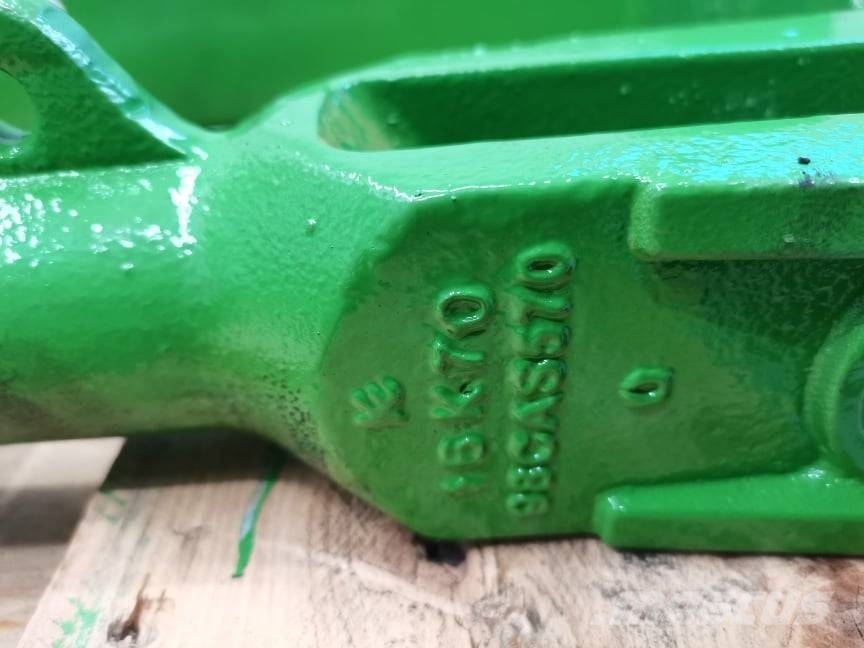 John Deere 6155 R {lower lifting arm} Výložníky a lžíce