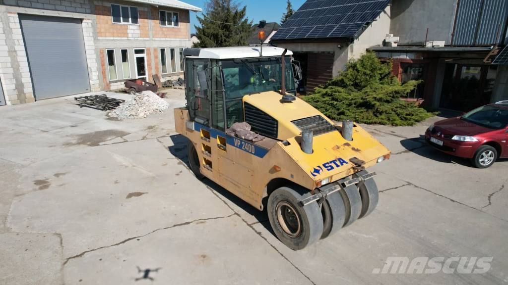 Stavostroj VP-2400 مداحل ذات إطارات هوائية