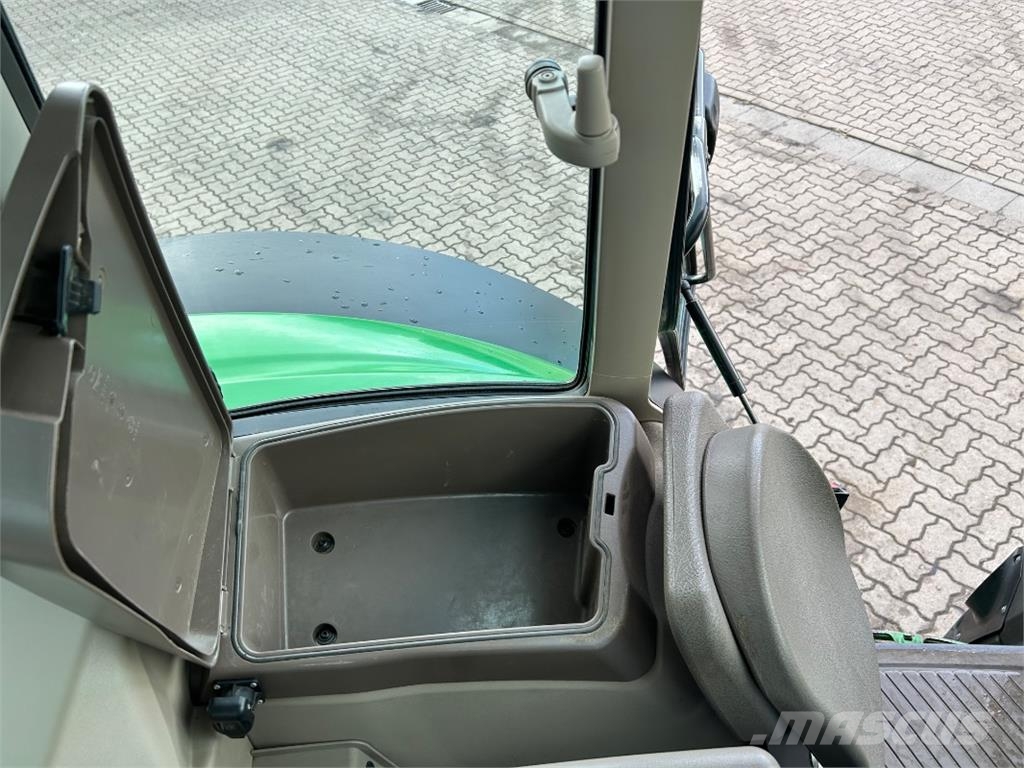 John Deere 6155M Traktorit