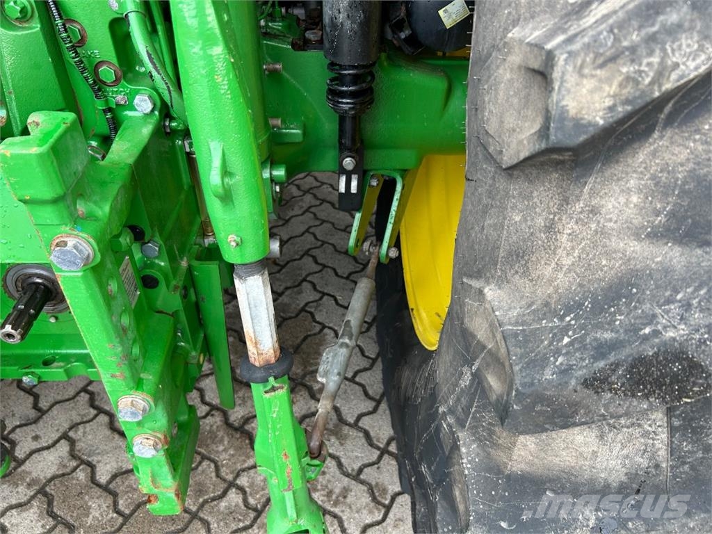 John Deere 6155M Traktorit