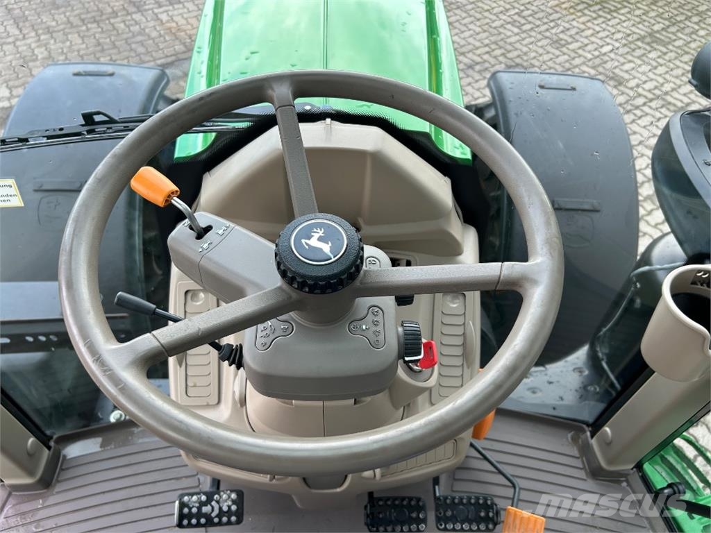 John Deere 6155M Traktorit