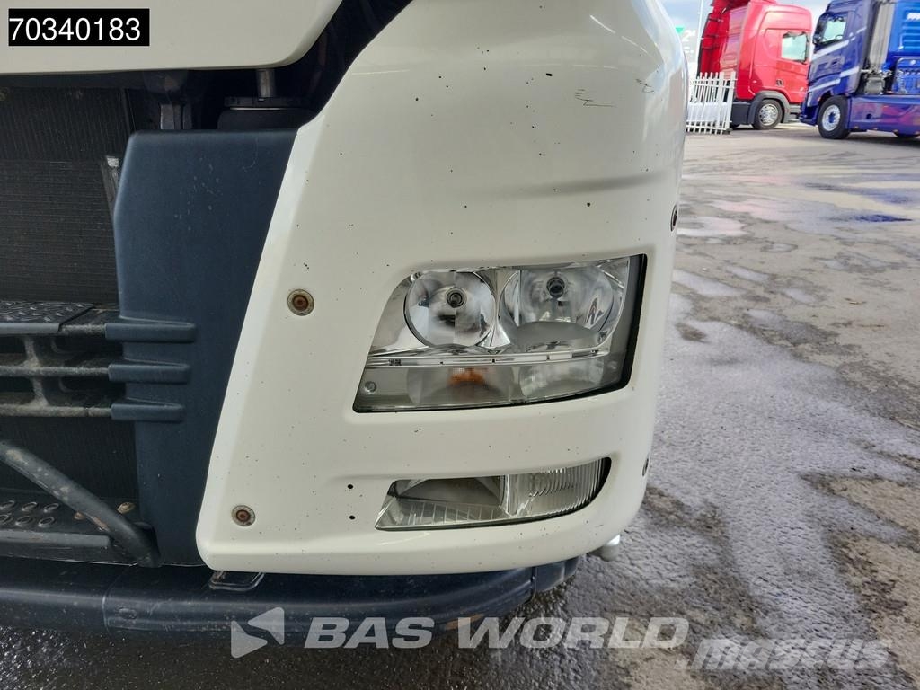 MAN TGX 18.480 4X4 XLX Hydrodrive Vetopöytäautot