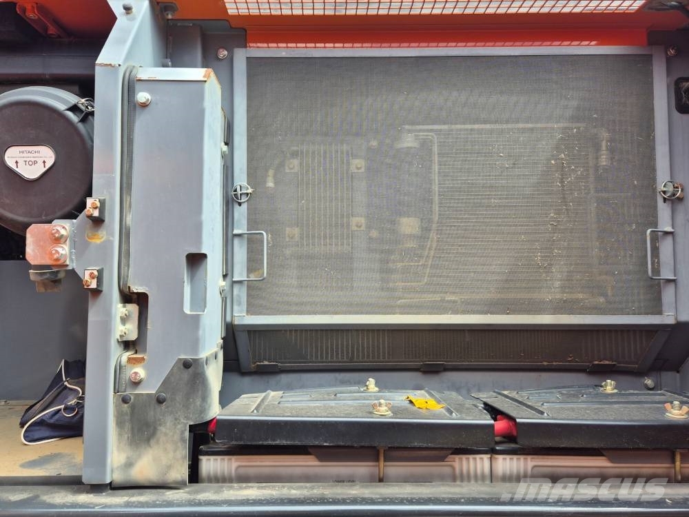 Hitachi ZX 250 LCN-7 履带挖掘机