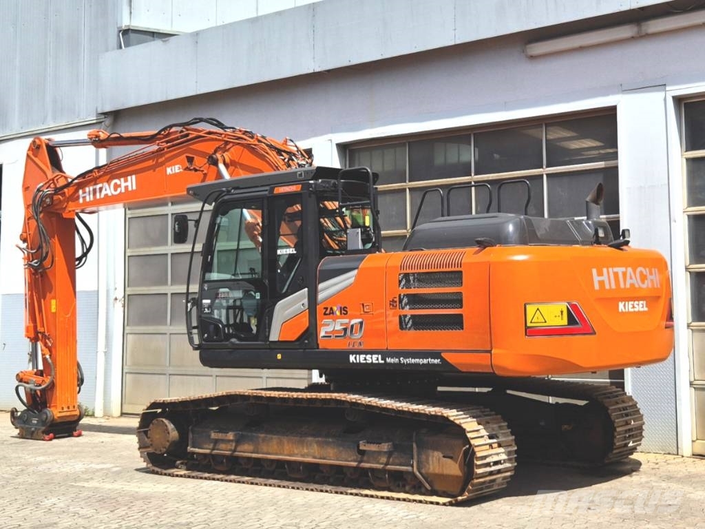 Hitachi ZX 250 LCN-7 履带挖掘机