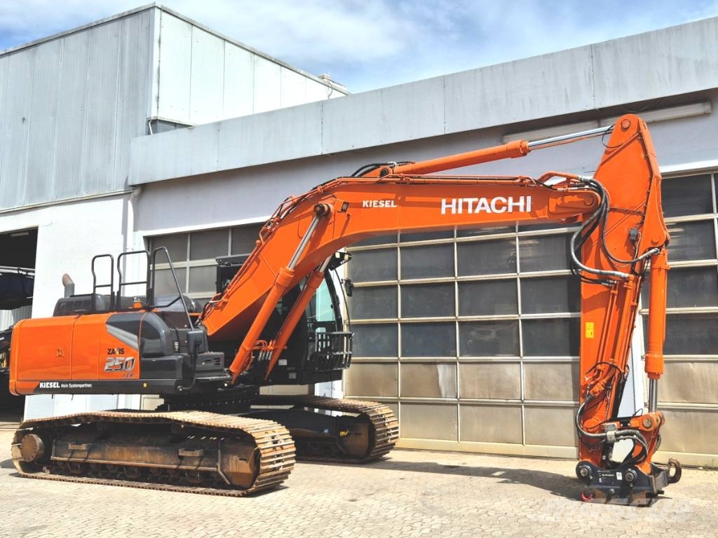 Hitachi ZX 250 LCN-7 履带挖掘机