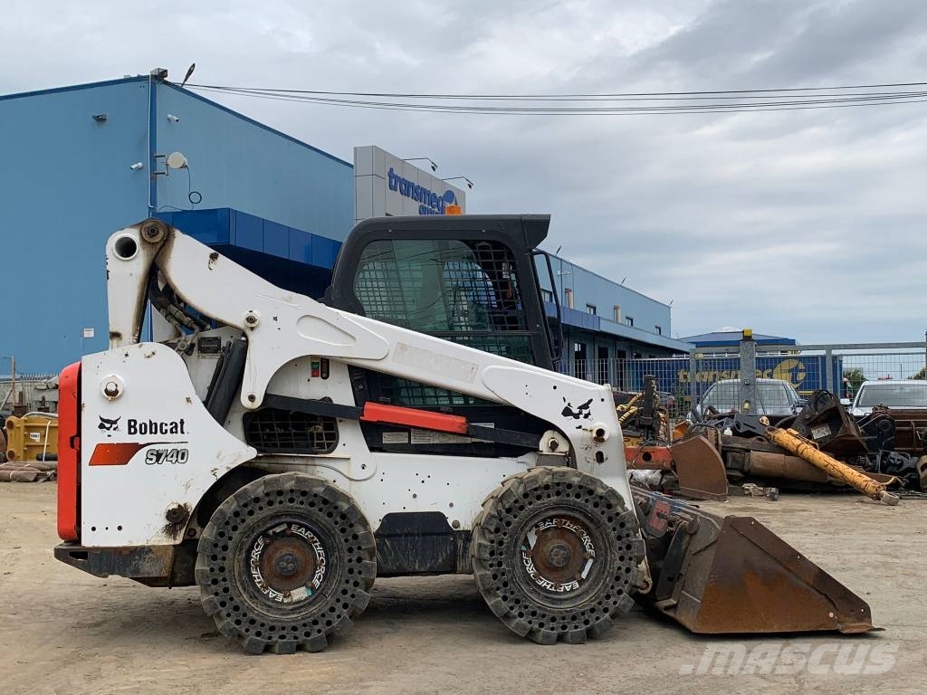 Bobcat S 740 Skid steer loaders
