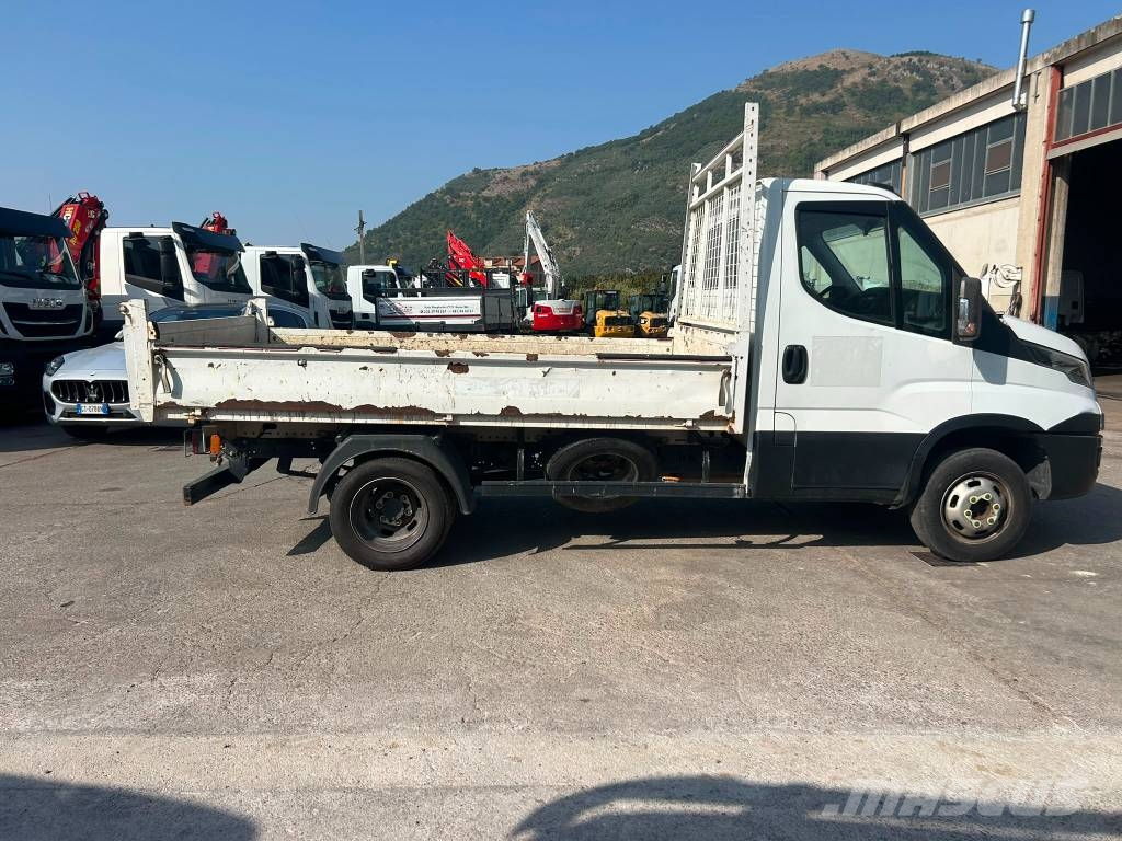 Iveco Daily 35-110 شاحنات قلابة