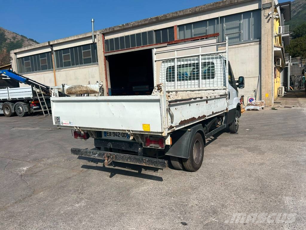 Iveco Daily 35-110 شاحنات قلابة