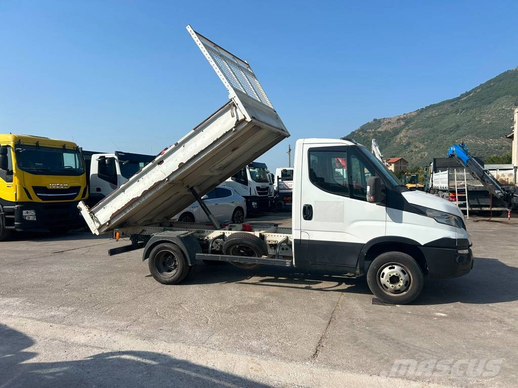 Iveco Daily 35-110 شاحنات قلابة