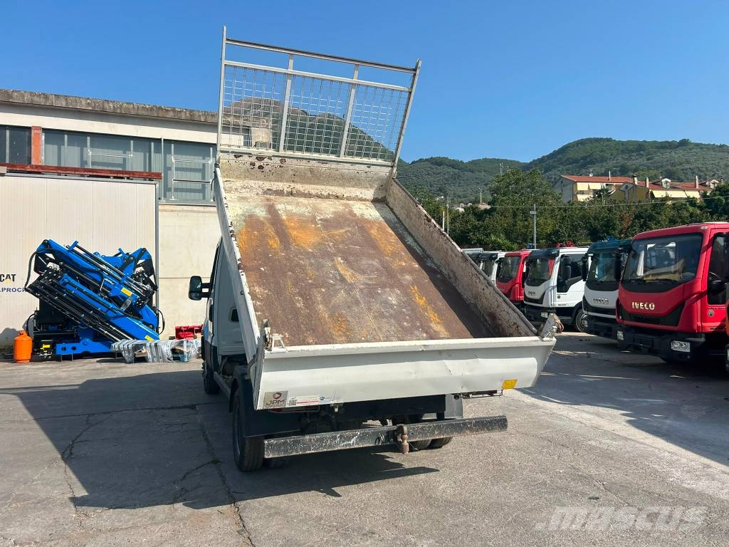 Iveco Daily 35-110 شاحنات قلابة