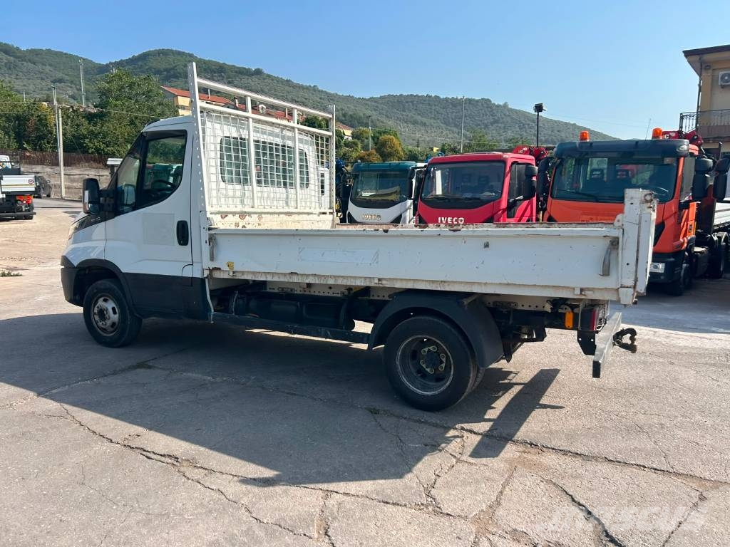 Iveco Daily 35-110 شاحنات قلابة