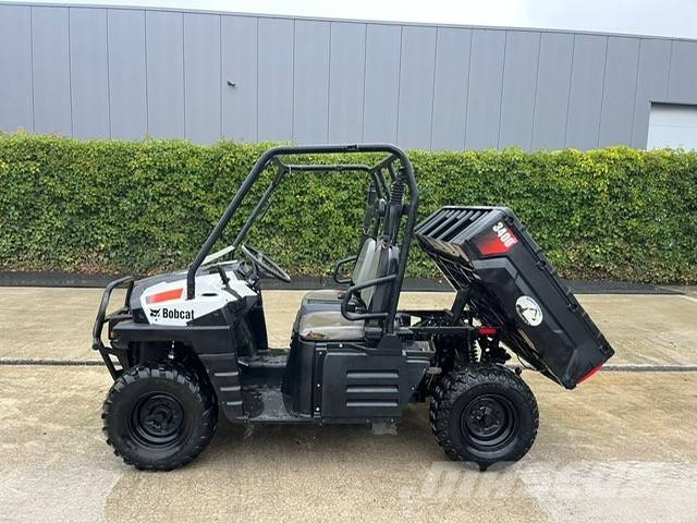 Bobcat 3400 D تفريغ المقطورات