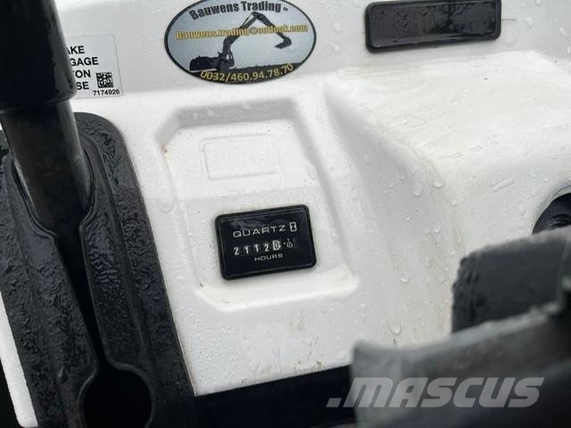 Bobcat 3400 D تفريغ المقطورات