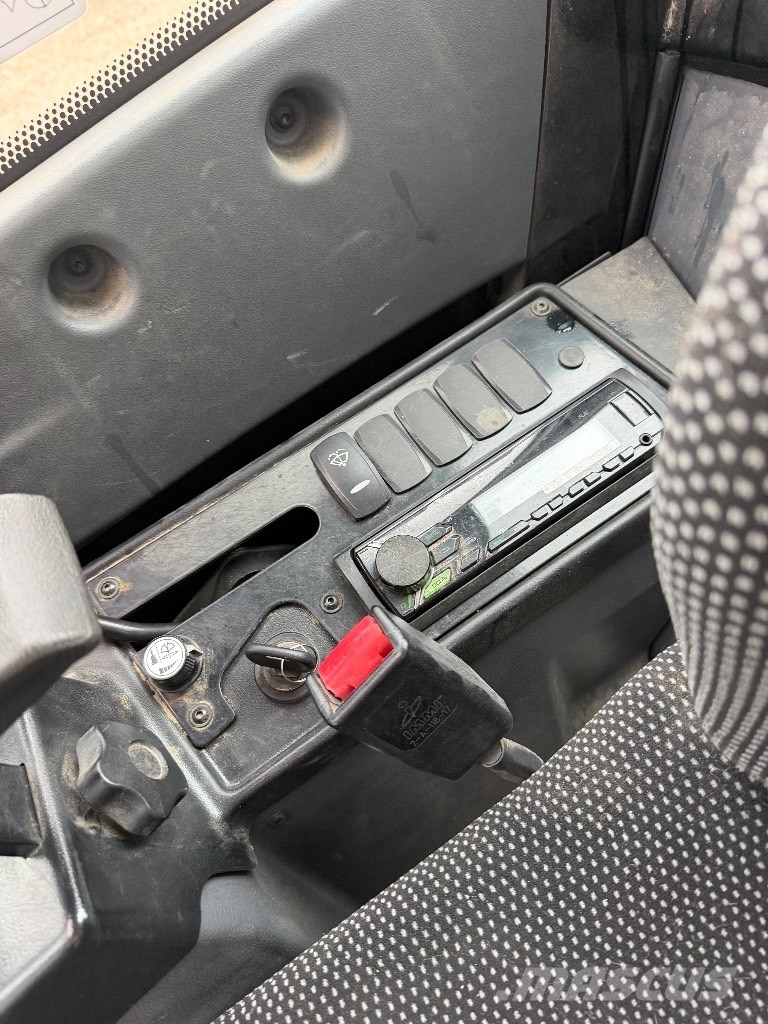 Terex TC 16 حفارات صغيرة أقل من 7 طن (حفارات صغيرة)