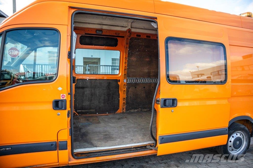 Renault Master 2.5 DCI Otras furgonetas