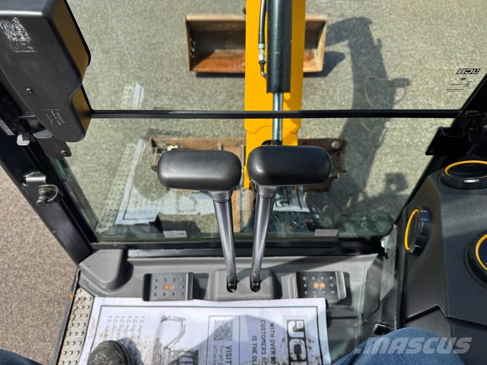 JCB 16C-1 Mini excavators < 7t (Mini diggers)