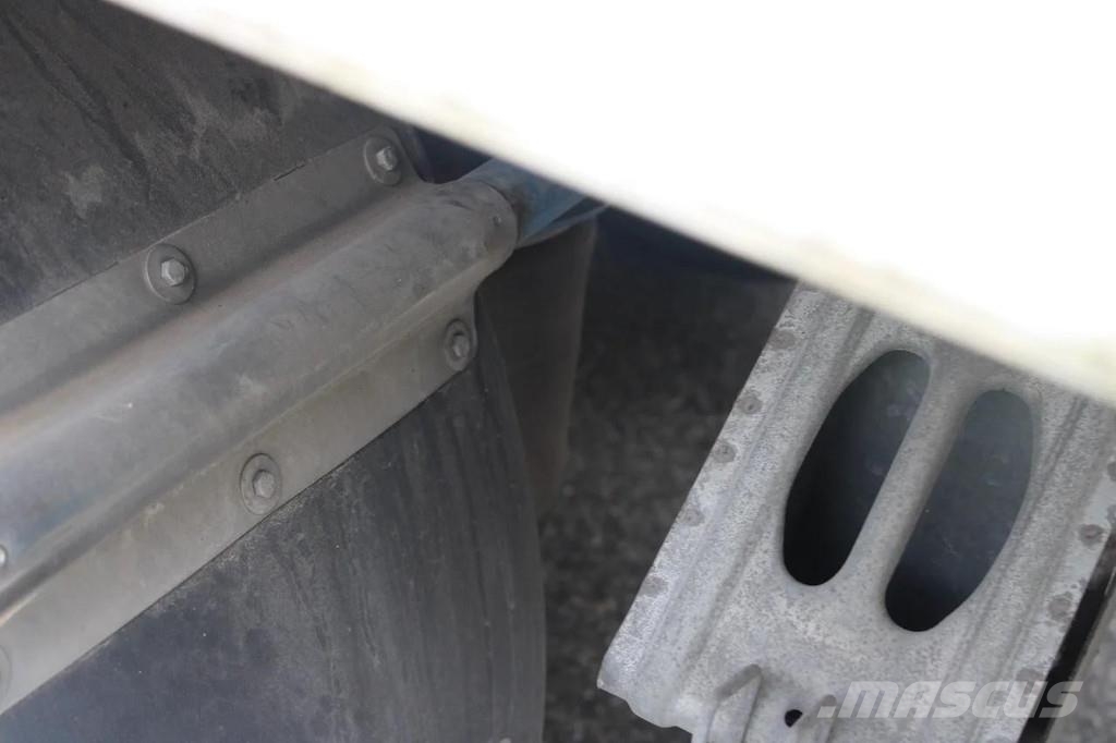LAG CARRIER + MAXIMA 1300 نصف مقطورات بدرجة حرارة قابلة للضبط