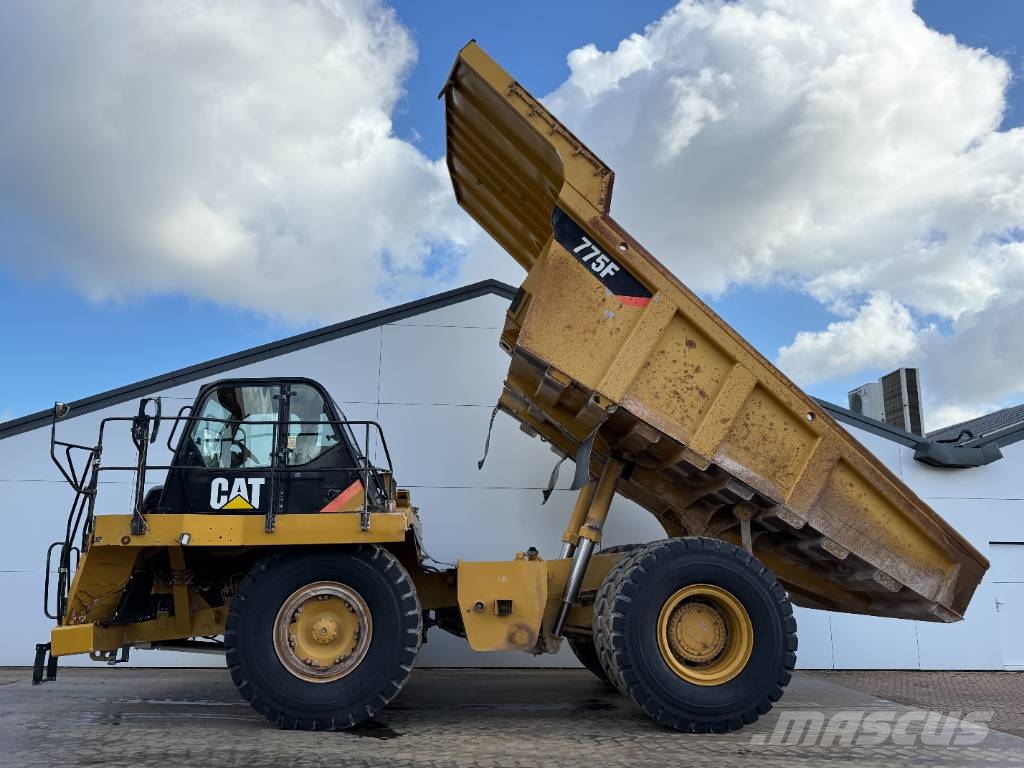 CAT 775F - German Machine / Auto Greasing Кар`єрні самоскиди