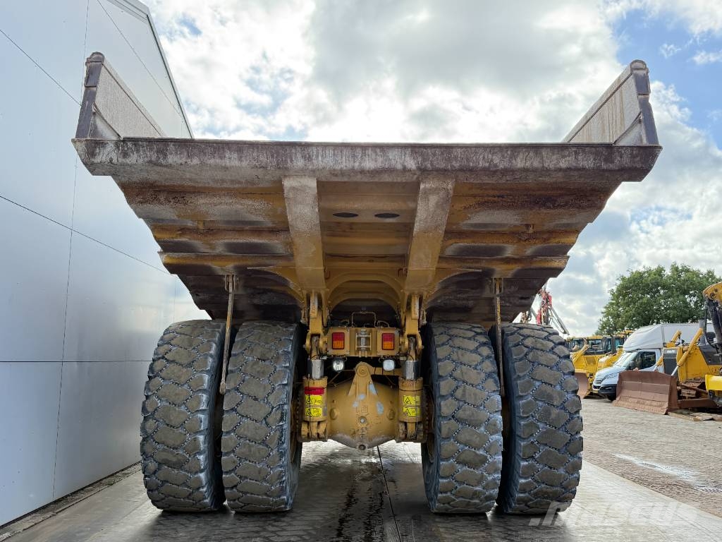 CAT 775F - German Machine / Auto Greasing Кар`єрні самоскиди