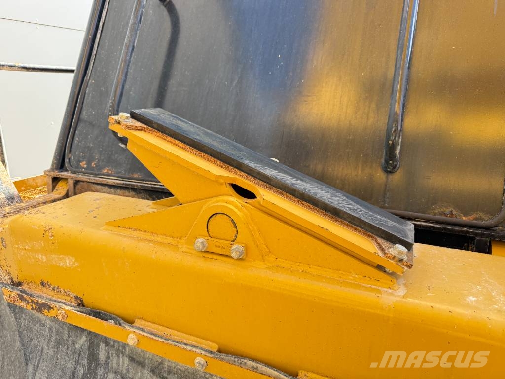 CAT 775F - German Machine / Auto Greasing Кар`єрні самоскиди