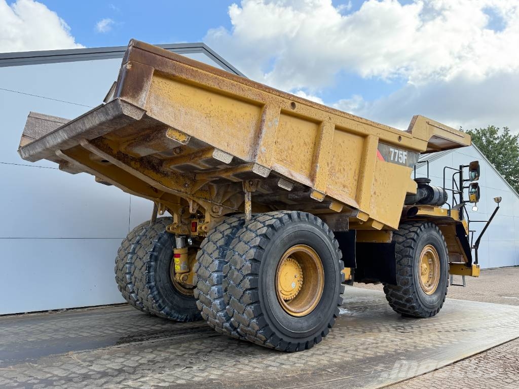 CAT 775F - German Machine / Auto Greasing Кар`єрні самоскиди