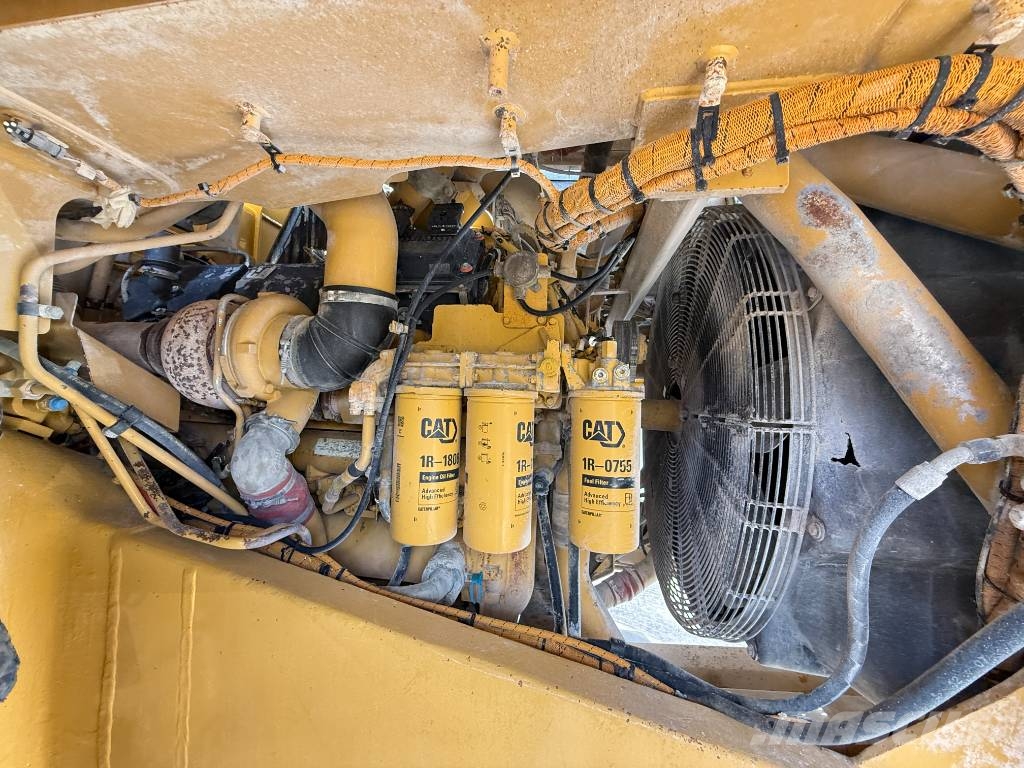 CAT 775F - German Machine / Auto Greasing Кар`єрні самоскиди