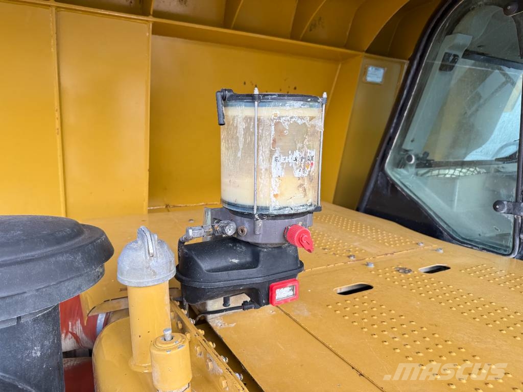 CAT 775F - German Machine / Auto Greasing Кар`єрні самоскиди