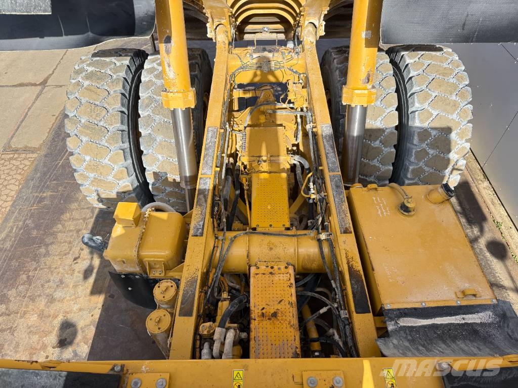 CAT 775F - German Machine / Auto Greasing Кар`єрні самоскиди