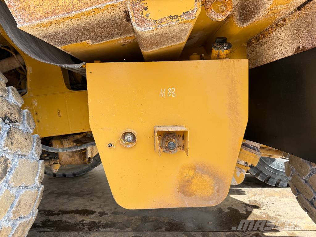 CAT 775F - German Machine / Auto Greasing Кар`єрні самоскиди