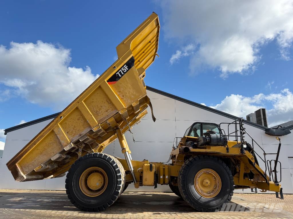 CAT 775F - German Machine / Auto Greasing Кар`єрні самоскиди