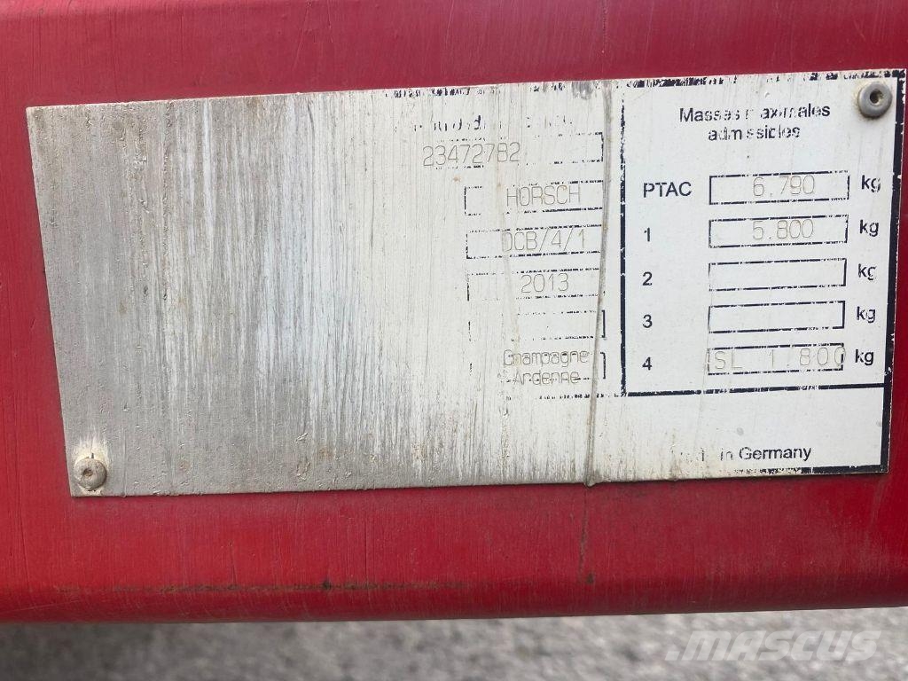 Horsch PRONTO 4 DC مثاقيب مدمجة