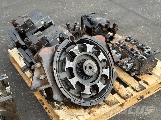 Liebherr PR 754 HYDRAULIC MOTOR LINDE HMV 210 Hidráulicos