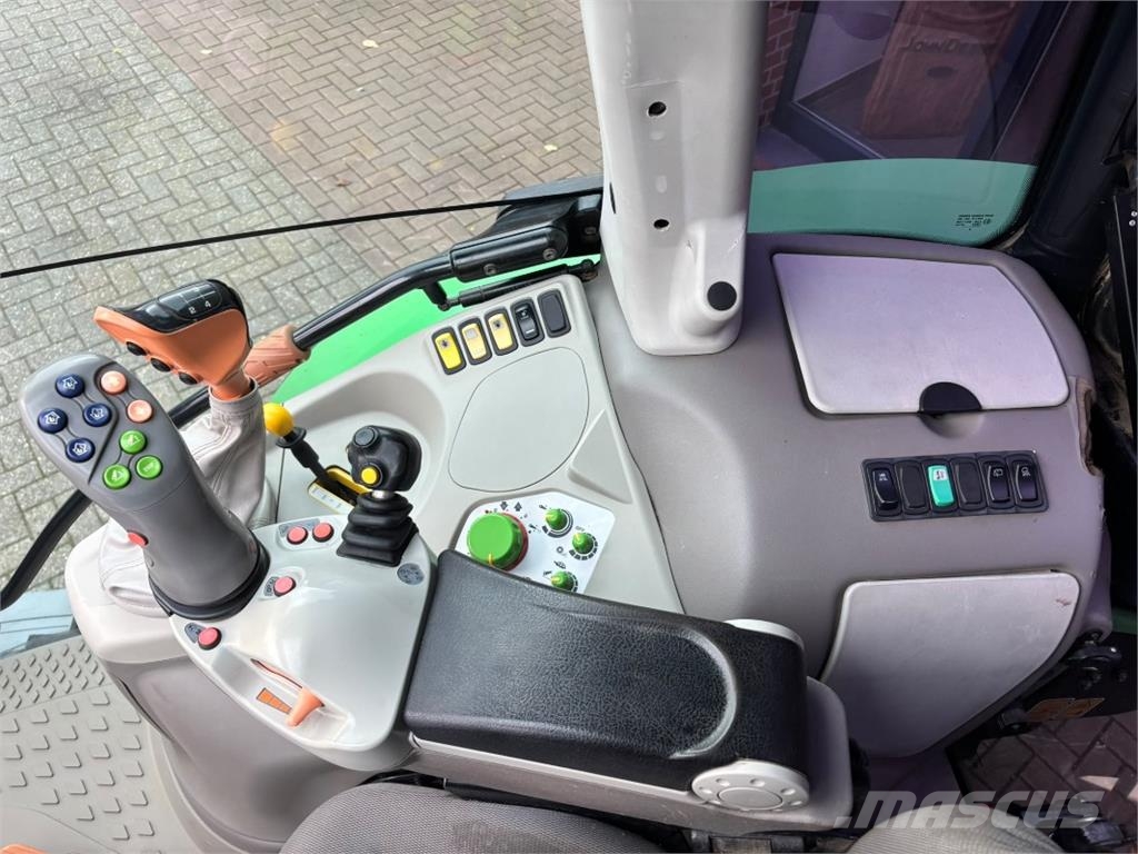 Deutz-Fahr Agrotron 6130.4 الجرارات