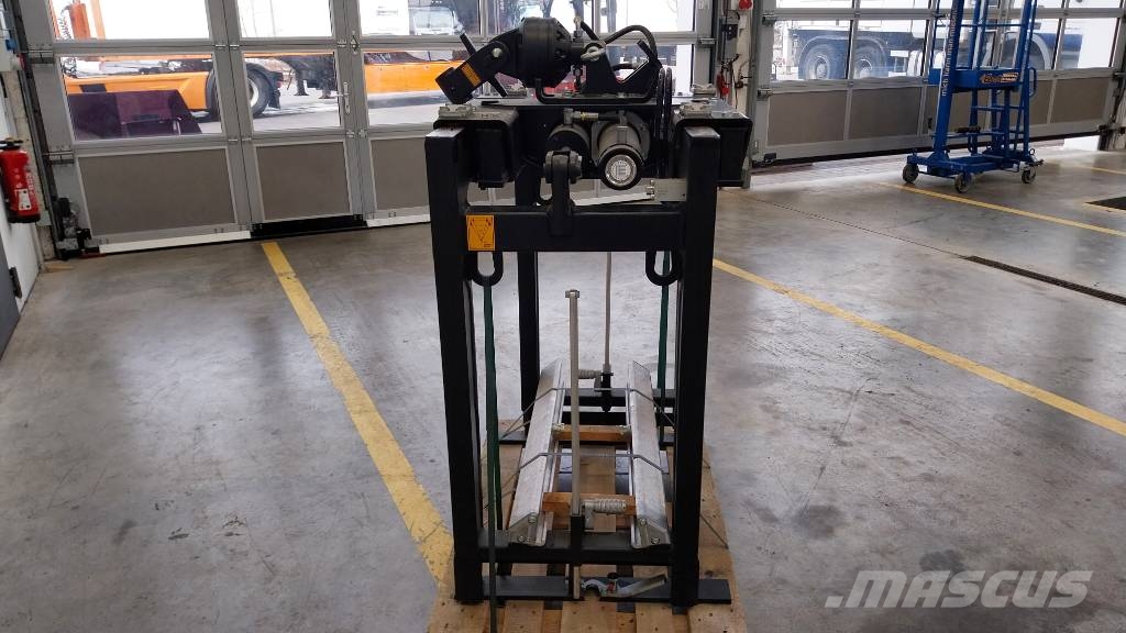 Kinshofer Palettenzange / Zange KM 332 V - 1100 / NEU lagern Grúas cargadoras