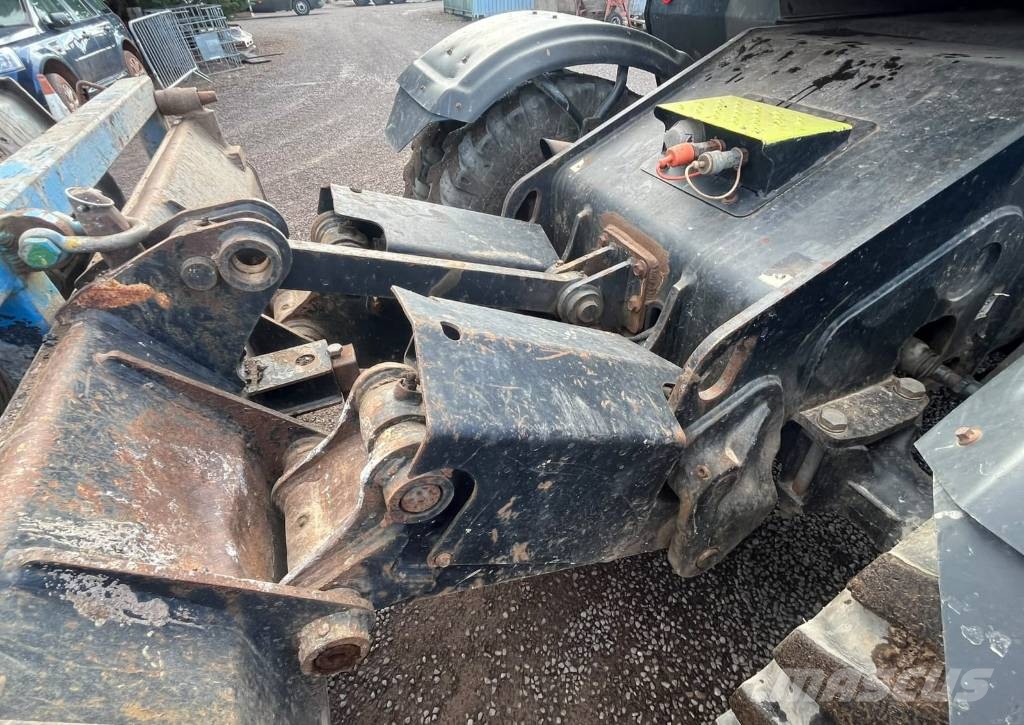 JCB Hydradig 110W Bagri na kolesih