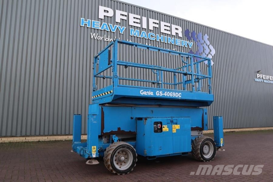 Genie GS4069DC Electric, 14m Working Height, 363kg Capac Scissor lifts
