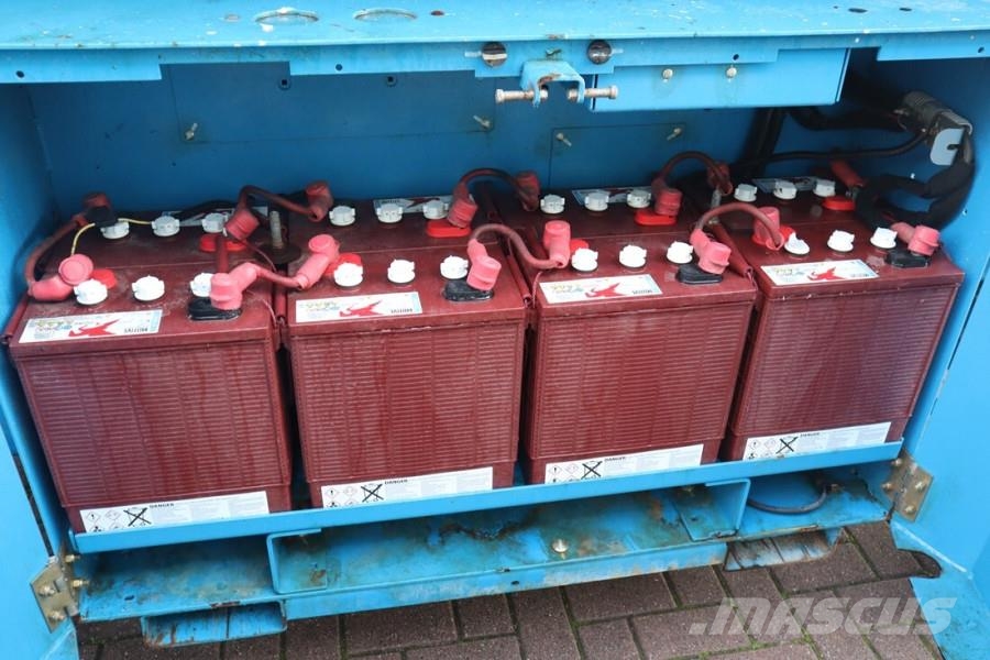 Genie GS4069DC Electric, 14m Working Height, 363kg Capac Scissor lifts